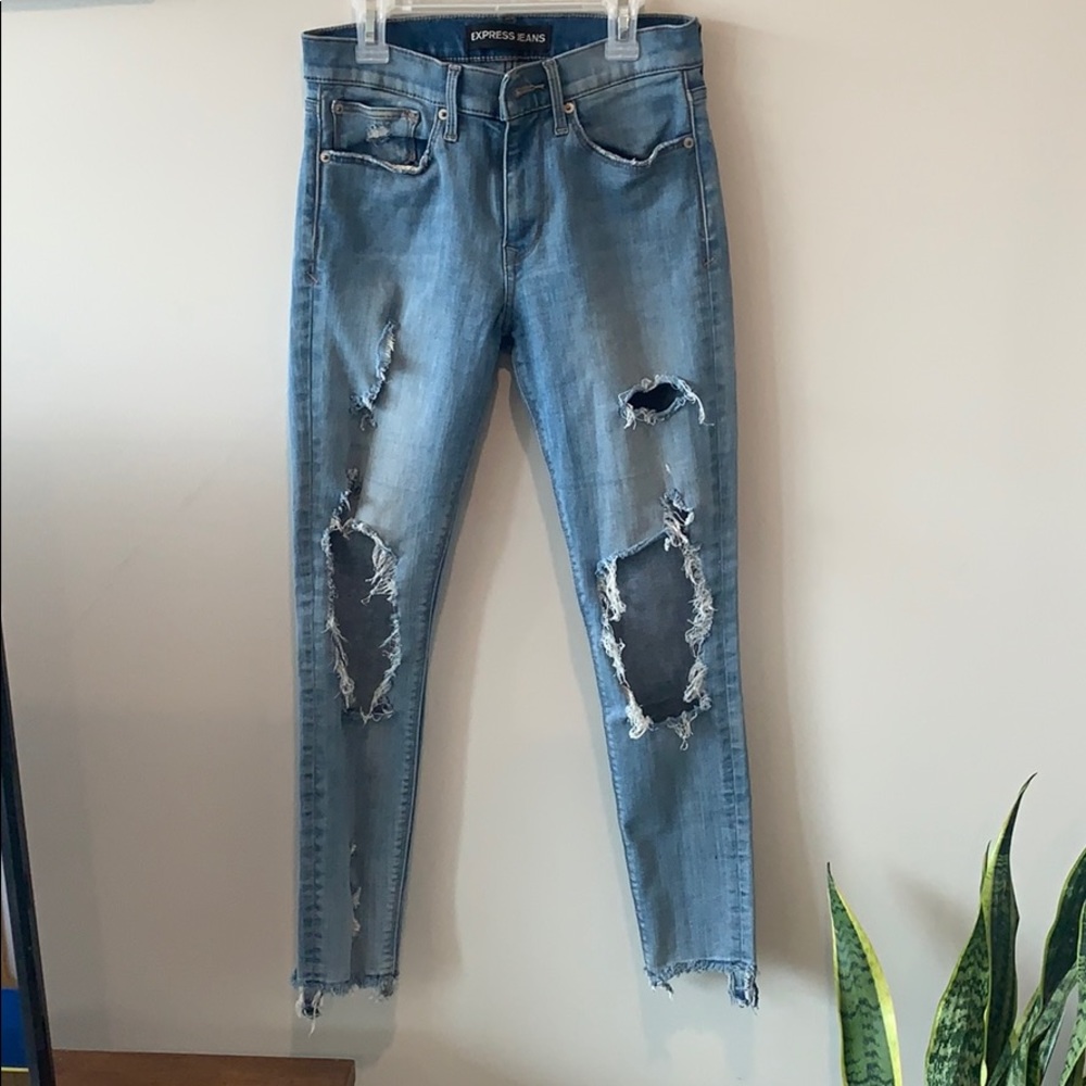 Destroyed Express Ankle Jean